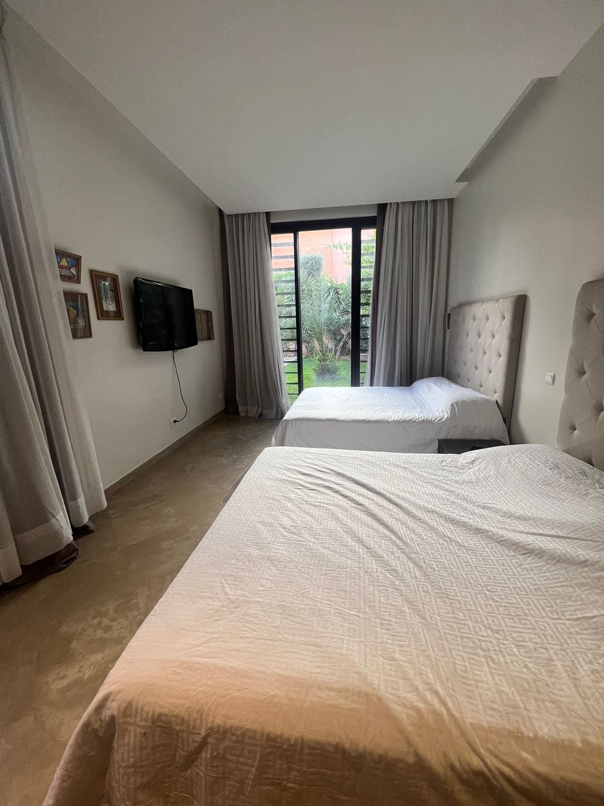 Chambre à coucher dans une villa de luxe à louer à Marrakech