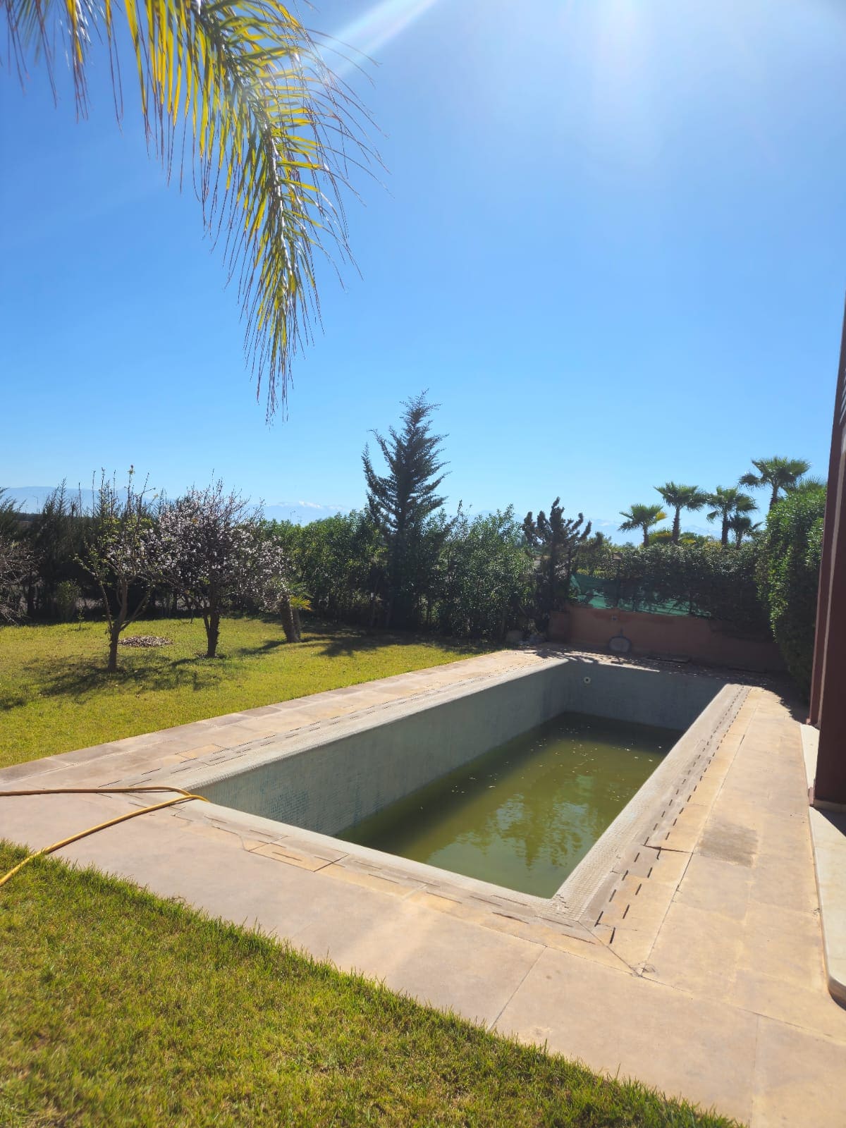 Piscine d'une villa à louer à Marrakech