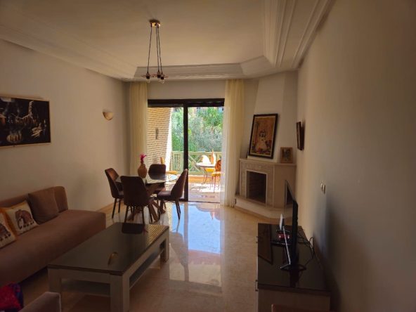 salon d'un appartement à louer à Marrakech