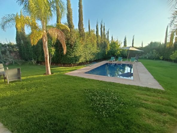 Villa à vendre sur la route d'Ouarzazate